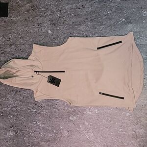 DEADSTOCK w/tags. Yung LA. Hooded sleeveless. Quarter-zip. Men's Large